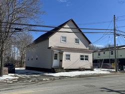 1334 Main Street Glace Bay, NS B1A 5A7