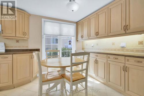 3024 Uplands Drive, Ottawa, ON - Indoor Photo Showing Kitchen