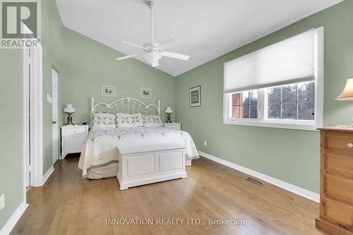 3024 Uplands Drive, Ottawa, ON - Indoor Photo Showing Bedroom