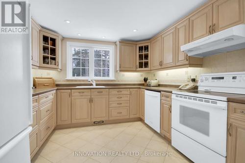 3024 Uplands Drive, Ottawa, ON - Indoor Photo Showing Kitchen