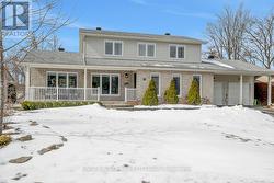 34 SIOUX CRESCENT  Ottawa, ON K2H 7E5