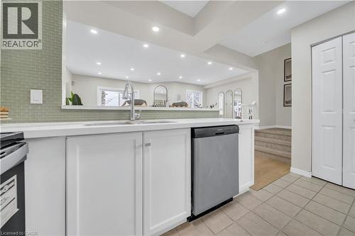 540 Mariner Drive, Waterloo, ON - Indoor Photo Showing Kitchen