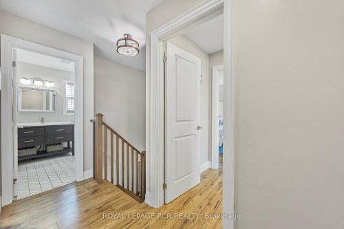 18 Peter Street, Amaranth, ON - Indoor Photo Showing Other Room