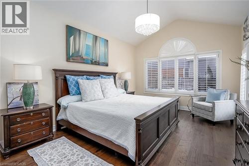 4252 Sarazen Drive, Burlington, ON - Indoor Photo Showing Bedroom