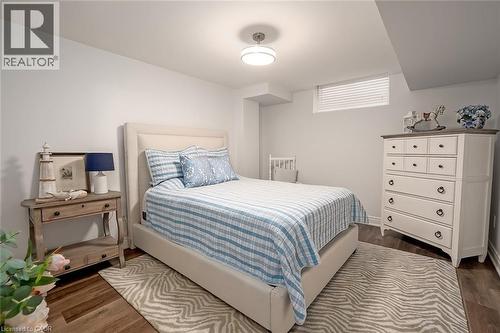 4252 Sarazen Drive, Burlington, ON - Indoor Photo Showing Bedroom