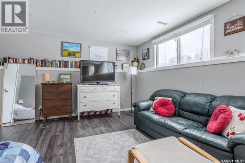 60 Clark Crescent, Saskatoon, SK - Indoor