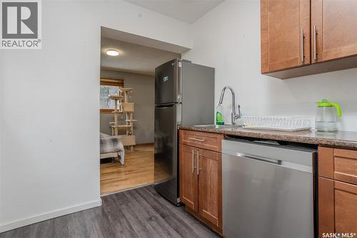 60 Clark Crescent, Saskatoon, SK - Indoor Photo Showing Kitchen
