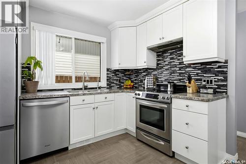 108 Matheson Crescent, Regina, SK - Indoor Photo Showing Kitchen With Stainless Steel Kitchen