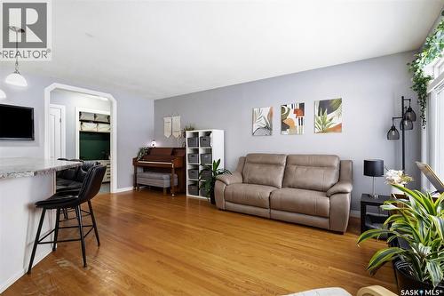 108 Matheson Crescent, Regina, SK - Indoor Photo Showing Living Room