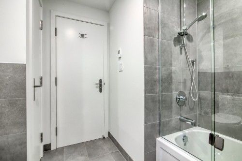 Salle de bains - 23-1 Av. Rosemount, Westmount, QC - Indoor Photo Showing Bathroom