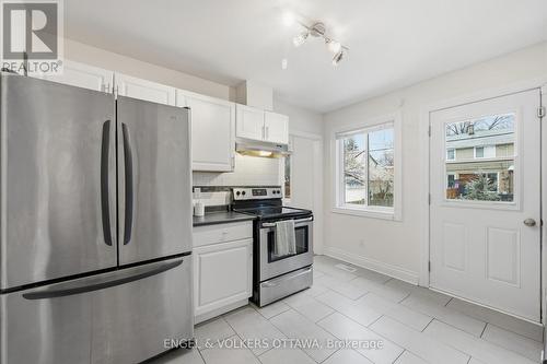 483 Prince Albert Street, Ottawa, ON - Indoor Photo Showing Kitchen