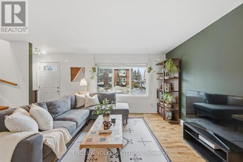 483 Prince Albert Street, Ottawa, ON - Indoor Photo Showing Living Room