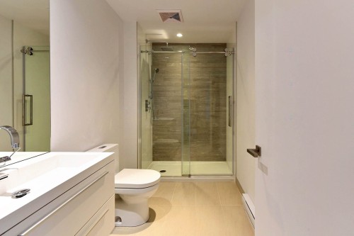 Bathroom - 609-1220 Rue Crescent, Montréal (Ville-Marie), QC - Indoor Photo Showing Bathroom