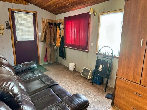 101 Brompton Road, Red Rock, ON - Indoor Photo Showing Other Room