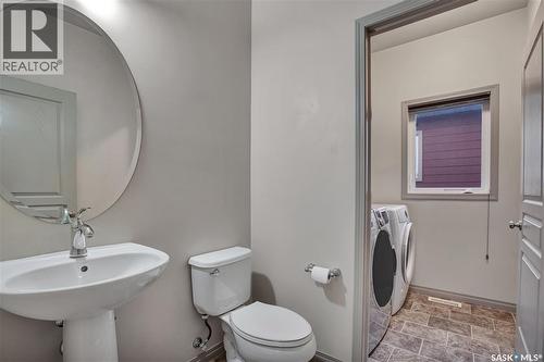 211 Mcbeth Crescent, Saskatoon, SK - Indoor Photo Showing Bathroom