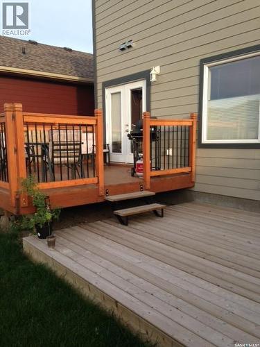 211 Mcbeth Crescent, Saskatoon, SK - Outdoor With Deck Patio Veranda With Exterior