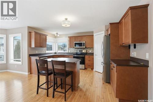 3286 Mcclocklin Road, Saskatoon, SK - Indoor Photo Showing Kitchen