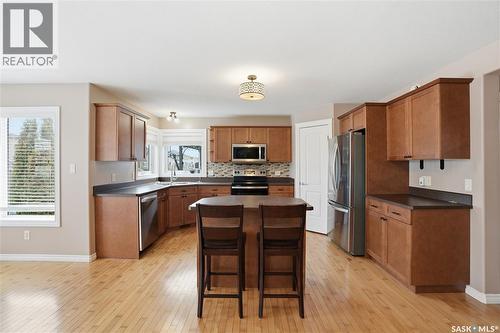 3286 Mcclocklin Road, Saskatoon, SK - Indoor Photo Showing Kitchen
