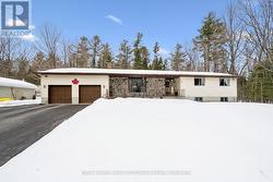 34 JENNER COURT  Huntsville (Stephenson), ON P0B 1L0