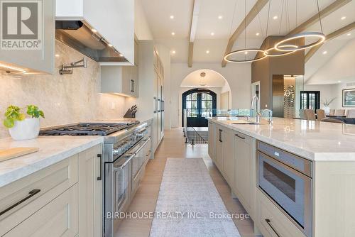 16 & 20 Garden Gate, Brock, ON - Indoor Photo Showing Kitchen With Upgraded Kitchen