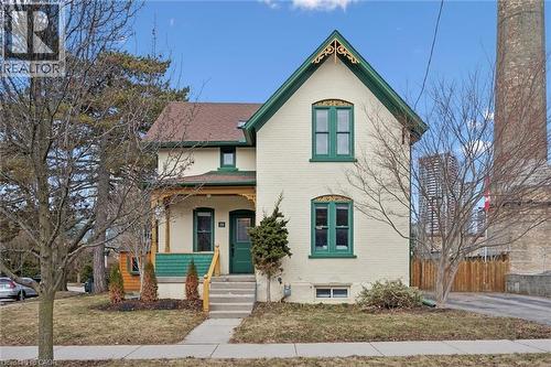 20 LINDEN Avenue  Kitchener, ON N2G 2A4