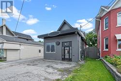60 LINDSAY STREET S Kawartha Lakes (Lindsay), ON K9V 2M2