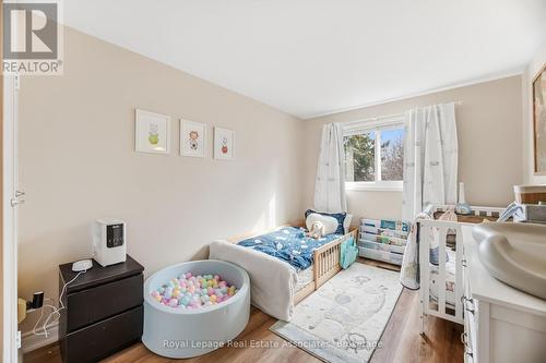 Bedroom 3 - 3368 Mainsail Crescent, Mississauga, ON - Indoor Photo Showing Bedroom
