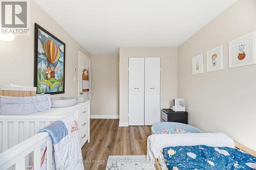 Bedroom 3 - 3368 Mainsail Crescent, Mississauga, ON - Indoor Photo Showing Bedroom