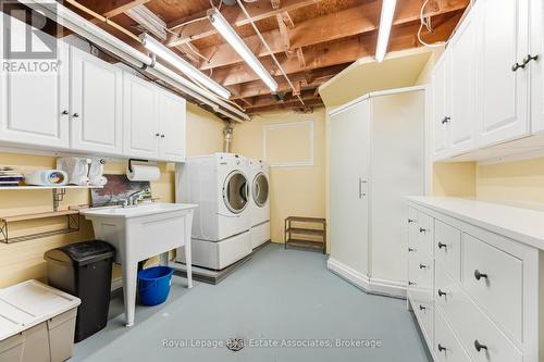 Large laundry area - 3368 Mainsail Crescent, Mississauga, ON - Indoor Photo Showing Laundry Room