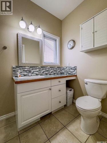 520 Palliser Drive, Swift Current, SK - Indoor Photo Showing Bathroom