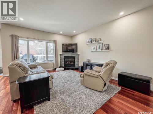 520 Palliser Drive, Swift Current, SK - Indoor Photo Showing Living Room With Fireplace