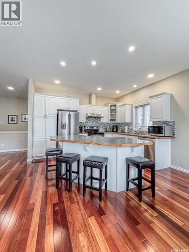 520 Palliser Drive, Swift Current, SK - Indoor Photo Showing Kitchen With Upgraded Kitchen