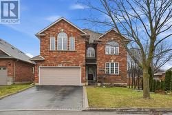 486 DELANEY COURT  Burlington, ON L7L 5T7