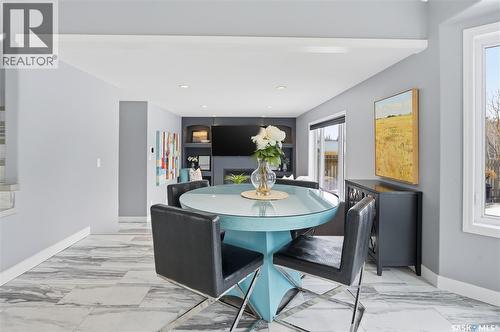 406 Laycoe Crescent, Saskatoon, SK - Indoor Photo Showing Dining Room