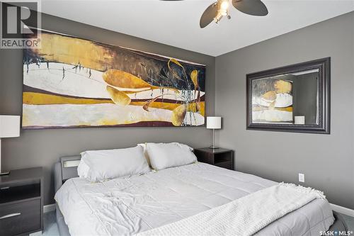 406 Laycoe Crescent, Saskatoon, SK - Indoor Photo Showing Bedroom