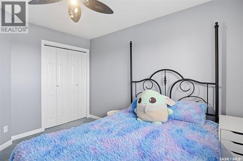 406 Laycoe Crescent, Saskatoon, SK - Indoor Photo Showing Bedroom