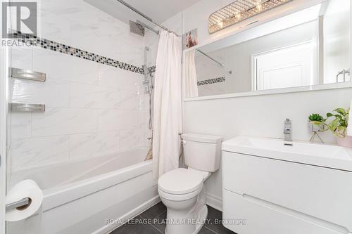510 - 3515 Kariya Drive, Mississauga, ON - Indoor Photo Showing Bathroom