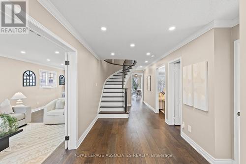 33 Hutton Crescent, Caledon, ON - Indoor Photo Showing Other Room