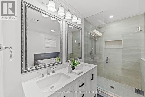 33 Hutton Crescent, Caledon, ON - Indoor Photo Showing Bathroom