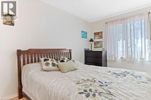 2592 Lakeshore Road, Dunnville, ON - Indoor Photo Showing Bedroom