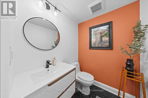 2795 Flannery Drive, Ottawa, ON - Indoor Photo Showing Bathroom