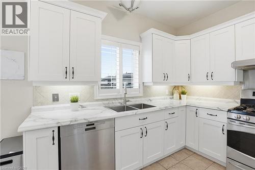 486 Delaney Court, Burlington, ON - Indoor Photo Showing Kitchen With Double Sink With Upgraded Kitchen