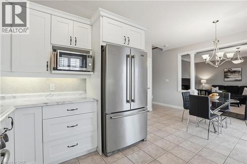 486 Delaney Court, Burlington, ON - Indoor Photo Showing Kitchen
