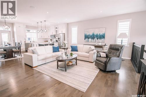 4960 Wright Road, Regina, SK - Indoor Photo Showing Living Room