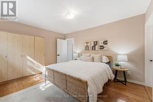 708 Montbeck Crescent, Mississauga, ON - Indoor Photo Showing Bedroom