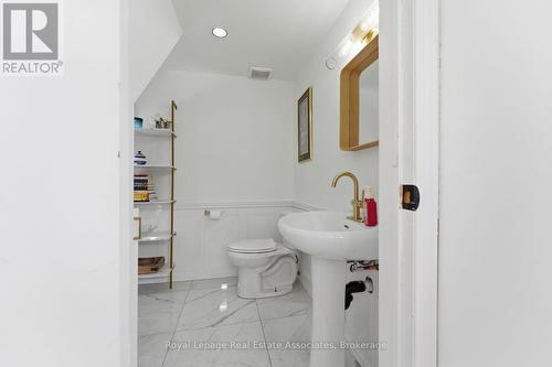 708 Montbeck Crescent, Mississauga, ON - Indoor Photo Showing Bathroom