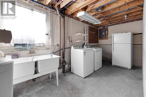 470 Franklin Street N, Kitchener, ON - Indoor Photo Showing Laundry Room