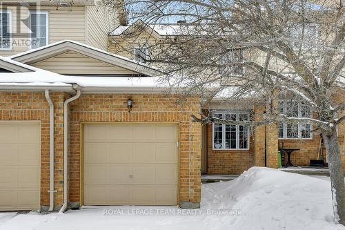 57 CARGROVE PRIVATE  Ottawa, ON K1K 4Y7