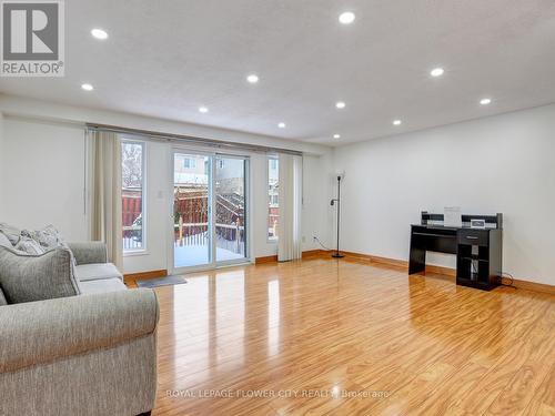 128 Donnenwerth Drive, Kitchener, ON - Indoor