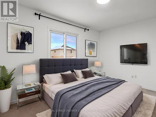 128 Donnenwerth Drive, Kitchener, ON - Indoor Photo Showing Bedroom